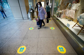 Ανησυχία στο Τόκιο καθώς αυξήθηκαν σημαντικά τα νέα κρούσματα κορωνοϊού