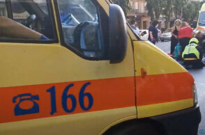 Γυναίκα τραυματίστηκε σοβαρά στη Θεσσαλονίκη, όταν έπεσε πάνω της μηχανή