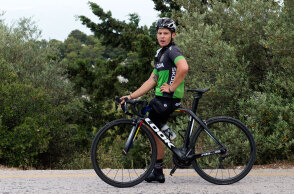 Ο παρα-ποδηλάτης Νίκος Παπαγγελής