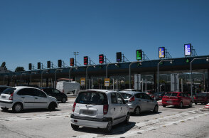 Η έξοδος για το τριήμερο του Αγίου Πνεύματος - Πόσοι αναχώρησαν από την Αττική