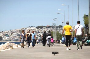 ΒΟΛΤΑ ΣΤΗ ΠΑΡΑΛΙΑ ΤΟΥ ΦΛΟΙΣΒΟΥ