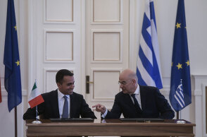 Ο υπουργός Εξωτερικών Νίκος Δένδιας με τον Ιταλό ομόλογό του Λουίτζι Ντι Μάιο