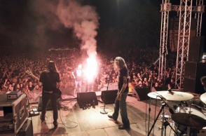 Στιγμιότυπο από συναυλία των Nightstalker