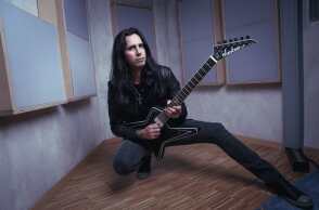 O κιθαρίστας των Firewind Gus G