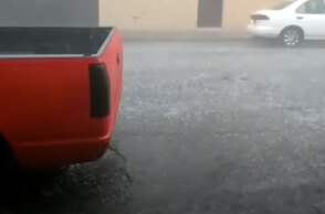 Τι κι αν έχει μπει το καλοκαίρι 2020: Στο Μεξικό ρίχνει χαλάζι