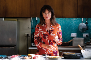 «Babyteeth» του Σάνον Μέρφι με τους Ελίζα Σκάνλεν, Εσι Ντέιβις, Μπεν Μέντελσον, Τόμπι Γουάλας