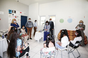 ΕΠΙΣΚΕΨΗ ΤΗΣ ΠτΔ ΚΑΤ. ΣΑΚΕΛΛΑΡΟΠΟΥΛΟΥ ΣΤΗΝ ΔΟΜΗ ΦΙΛΟΞΕΝΙΑΣ ΑΣΥΝΟΔΕΥΤΩΝ ΑΝΗΛΙΚΩΝ / ΙΟΜ UN IMIGRATION