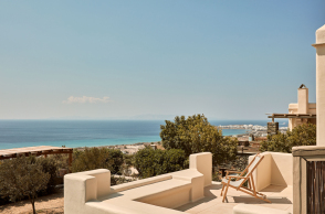 Diles & Rinies Luxury Hotel Villas: απολαυστικές στιγμές με απεριόριστη θέα στο Αιγαίο