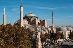 Θέση για την Αγία Σοφία πήρε η Γαλλία, ζητώντας να παραμείνει μουσείο και να μη μετατραπεί σε τζαμί