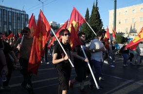 Συγκέντρωση του ΚΚΕ στο Σύνταγμα ενάντια στο νομοσχέδιο για τις διαδηλώσεις