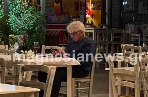 Σε ταβέρνα στο Χόρτο Πηλίου ο πατέρας του Μπόρις Τζόνσον