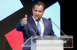 Εξώδικο από τον Κώστας Βαξεβάνη στον υπουργό Ανάπτυξης, Άδωνι Γεωργιάδη