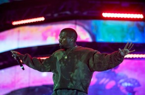 Ο Κάνιε Γουέστ μίλησε για τα εμβόλια του κορωνοϊού