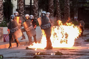 ΑΘΗΝΑ - ΕΠΕΙΣΟΔΙΑ ΣΤΟ ΣΥΝΤΑΓΜΑ ΣΤΗΝ ΠΟΡΕΙΑ ΓΙΑ ΤΙΣ ΔΙΑΔΗΛΩΣΕΙΣ