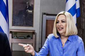 Έκτακτη συνεδρίαση της ΚΟ του ΚΙΝΑΛ: Με διαγραφές απειλεί η Φώφη Γεννηματά, σε περίπτωση που υπάρξει νέο αντάρτικο