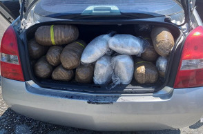  ΣΥΛΛΗΨΗ ΣΤΟ ΡΑΓΙΟ ΘΕΣΠΡΩΤΙΑΣ ΓΙΑ ΤΗΝ ΜΕΤΑΦΟΡΑ 94 ΚΙΛΩΝ ΚΑΝΝΑΒΗΣ