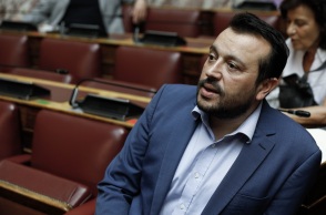 Απαντήσεις για τη συνάντηση με τον δικηγόρο Αρτέμη Αρτεμίου στην Κύπρο και το ηχητικό Μιωνή επιχειρεί να δώσει ο Νίκος Παππάς, κάνοντας λόγο για σκευωρία