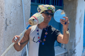 Η Μήλος του Λάκη Γαβαλά