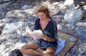 Η συγγραφέας Ηρώ Σκάρου μιλάει για τη δική της Κω.