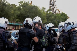 ΣΥΛΛΗΨΕΙΣ ΔΙΑΔΗΛΩΤΩΝ ΣΤΗΝ ΟΔΟ ΠΑΤΗΣΙΩΝ ΜΕΤΑ ΤΗΝ ΟΛΟΚΛΗΡΩΣΗ ΤΗΣ ΑΝΤΙΦΑΣΙΣΤΙΚΗΣ ΣΥΓΚΕΝΤΡΩΣΗΣ ΣΤΗΝ ΠΛΑΤΕΙΑ ΒΙΚΤΩΡΙΑΣ