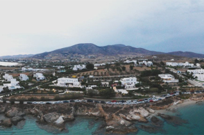 Clean Blue Paros: Η πρωτοβουλία της Common Seas για ένα νησί με λιγότερα πλαστικά μιας χρήσης.