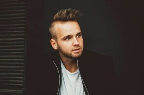 O γερμανός μουσικός παραγωγός DJ Topic