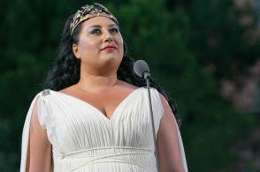 Η Ανίτα Ρατσβελισβίλι στη Ρωμαϊκή Αγορά