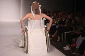 Αφιέρωμα στα «διαφορετικά» μοντέλα που κατακτούν τις πασαρέλες