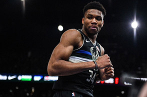 Γιάννης Αντετοκούνμπο