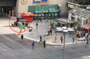 Τρόμος στο Βερολίνο: Αυτοκίνητο παρέσυρε πεζούς, τραυματίζοντας επτά άτομα