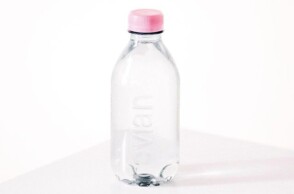 Evian: Ήρθε το πρώτο πλήρως ανακυκλώσιμο μπουκάλι χωρίς ετικέτα