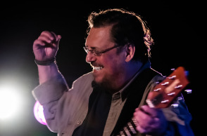 Αφιέρωμα στον Λαυρέντη Μαχαιρίτσα στον Κήπο του Μεγάρου