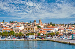 Το λιμάνι της Αίγινας