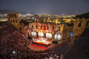 Η ΒΙΚΟΣ Α.Ε. ανακοινώνει την συνεργασίας της με το Φεστιβάλ Αθηνών & Επιδαύρου, ενός από τους σημαντικότερους και πιο διαπρεπείς πολιτιστικούς θεσμούς.