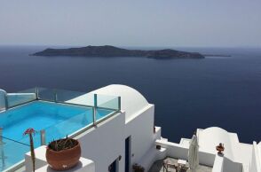 Ξενοδοχείο στη Σαντορίνη