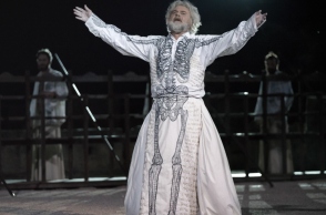 32_the_persians_ntofgreece