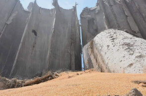 Έκρηξη στη Βηρυτό: Εικόνα απόλυτης καταστροφής από το «σημείο μηδέν» στην πρωτεύουσα του Λιβάνου