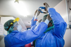 Στην Ελλάδα τις τελευταίες 72 ώρες επιβεβαιώθηκαν 398 νέα κρούσματα κορωνοϊού