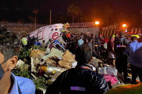 Ινδία - Συντριβή αεροσκάφους