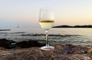 10 ελληνικά κρασιά που έχουν λιγότερο από €10