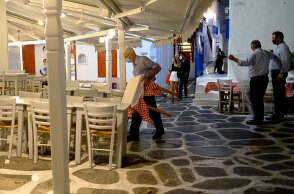 Μύκονος - Νέα περιοριστικά μέτρα για τον κορωνοϊό: Κλείσιμο των καταστημάτων στην εστίαση μετά τα μεσάνυχτα