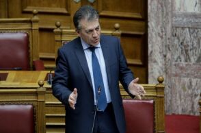 Γιάννης Βρούτσης 