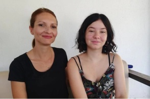 Μαμά και κόρη έκαναν μαζί τις προσπάθειές τους και πέρασαν στο πανεπιστήμιο