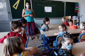 Κορωνοϊός - Τα σχολεία στην Ευρώπη ανοίγουν