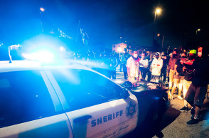 Ένας μαύρος σκοτώθηκε από την Αστυνομία στο Λος Αντζελες