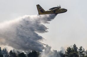 Φωτιά - Πυροσβεστικό αεροσκάφος