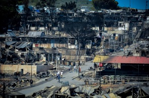 Φωτιά στο ΚΥΤ της Μόριας