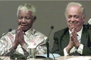 Ο Γιώργος Μπίζος με τον Νέλσον Μαντέλα