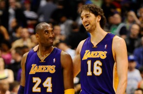 Ο Κόμπι Μπράιαντ και ο Πάου Γκασόλ