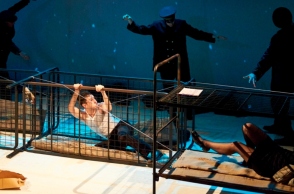 Η θεατρική μεταφορά του «Europa» θα παρουσιαστεί σε πανελλήνια πρώτη στην Εναλλακτική Σκηνή της ΕΛΣ